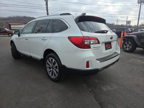 2017 Subaru Outback 2.5i Touring