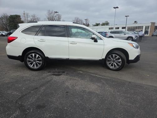 2017 Subaru Outback 2.5i Touring