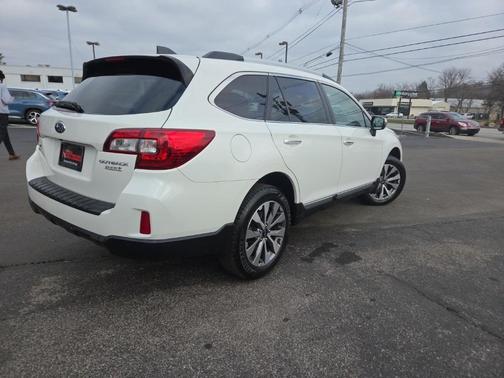 2017 Subaru Outback 2.5i Touring