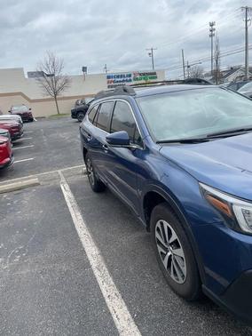 2022 Subaru Outback Premium