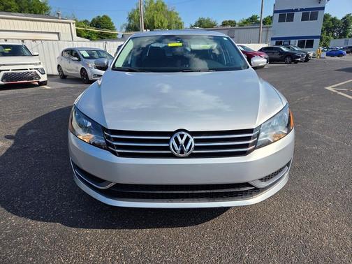 2014 Volkswagen Passat 1.8T SE