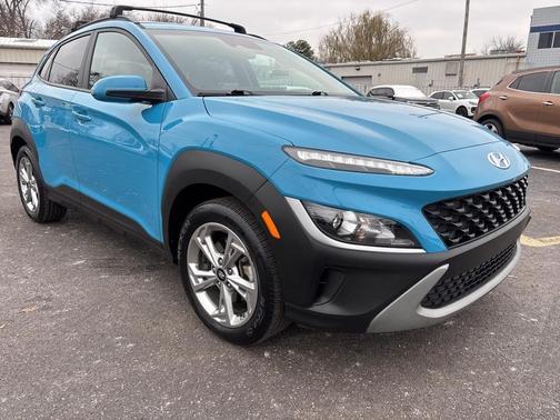 2022 Hyundai KONA SEL