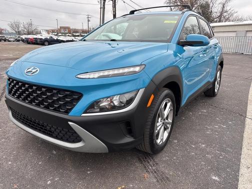 2022 Hyundai KONA SEL