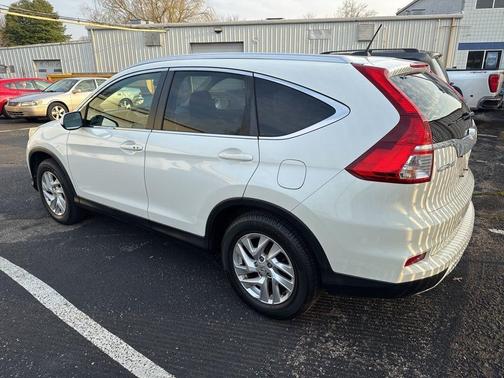White Diamond Pearl 2015 Honda CR-V EX-L