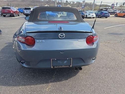 2021 Mazda MX-5 Miata Club