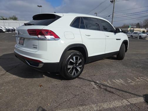 2023 Volkswagen Atlas Cross Sport 2.0T SE