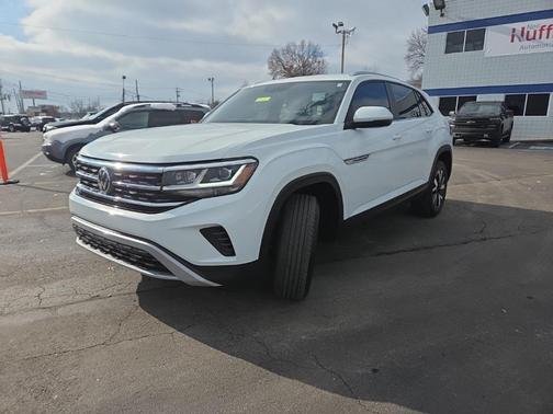 2023 Volkswagen Atlas Cross Sport 2.0T SE