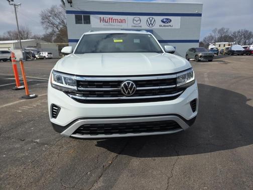2023 Volkswagen Atlas Cross Sport 2.0T SE