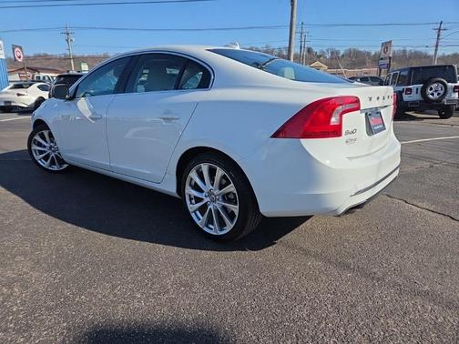 2016 Volvo S60 T5 Inscription Drive-E Platinum