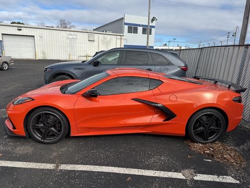2025 Chevrolet Corvette Stingray w/2LT