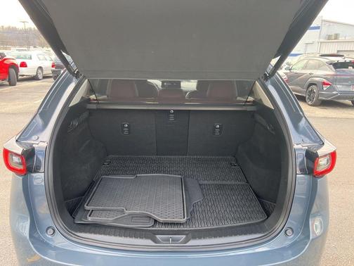 2022 Mazda CX-5 Carbon Edition