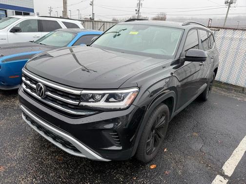 2022 Volkswagen Atlas 2.0T SE w/Technology