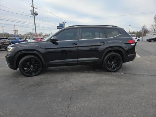 2022 Volkswagen Atlas 2.0T SE w/Technology