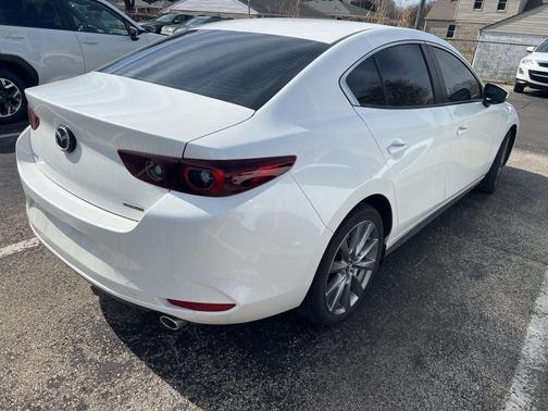 2023 Mazda Mazda3 FWD w/Preferred Package