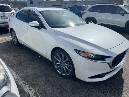 2023 Mazda Mazda3 FWD w/Preferred Package