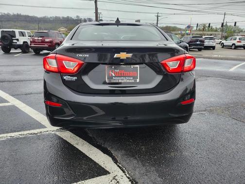 2018 Chevrolet Cruze LS