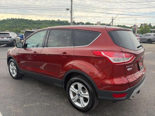 Sunset 2014 Ford Escape SE