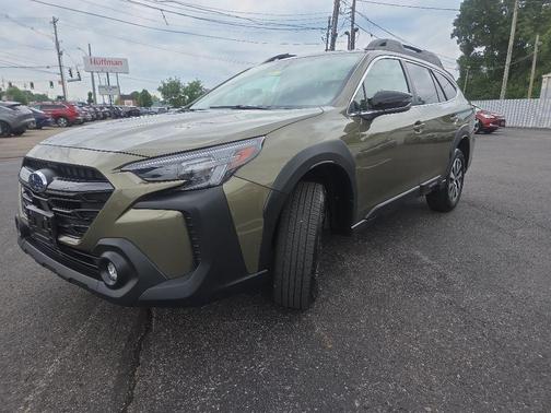 Autumn Green Metallic 2025 Subaru Outback Premium