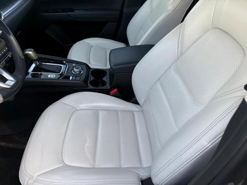 2022 Mazda CX-5 2.5 S Preferred Package