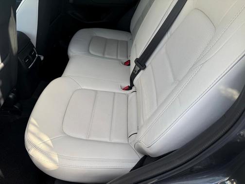 2022 Mazda CX-5 2.5 S Preferred Package