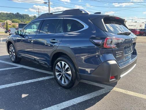 2023 Subaru Outback Touring