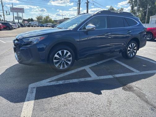 2023 Subaru Outback Touring