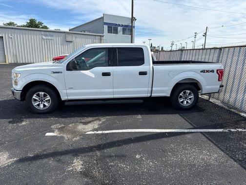 Oxford White 2015 Ford F-150 XLT