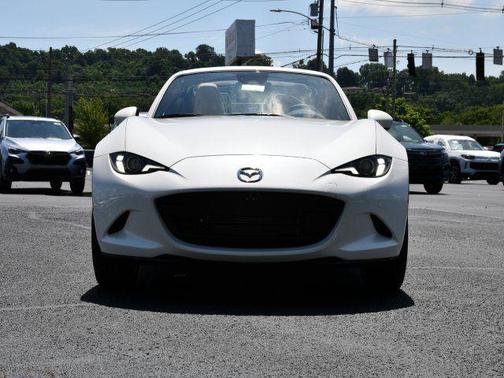 Snowflake White Pearl 2026 Mazda MX-5 Miata Grand Touring