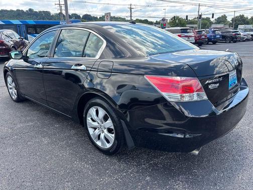 Crystal Black Pearl 2010 Honda Accord EX-L