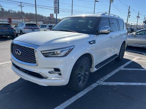 2023 INFINITI QX80 SENSORY