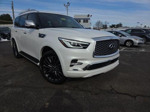 2023 INFINITI QX80 SENSORY