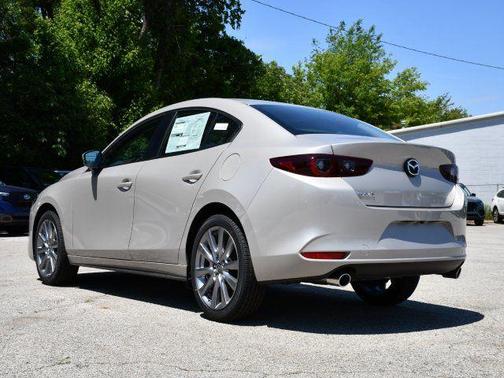 Platinum Quartz Metallic 2026 Mazda Mazda3 FWD w/Preferred Package