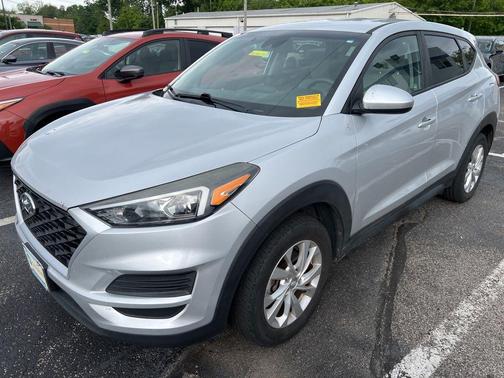 Molten Silver 2019 Hyundai TUCSON SE