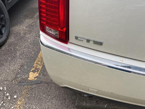 White Diamond Clearcoat 2013 Cadillac CTS Luxury