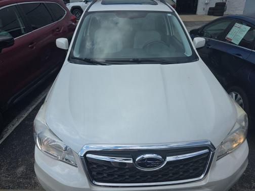 Satin White Pearl 2014 Subaru Forester 2.5i Premium