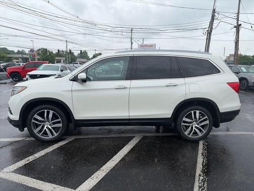 White Diamond Pearl 2016 Honda Pilot Touring