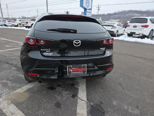 2022 Mazda Mazda3 AWD w/Premium Package