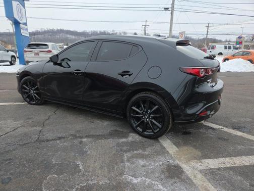 2022 Mazda Mazda3 AWD w/Premium Package