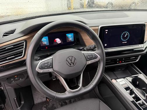 2024 Volkswagen Atlas 2.0T SE