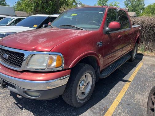 Red 2001 Ford F-150 SuperCrew