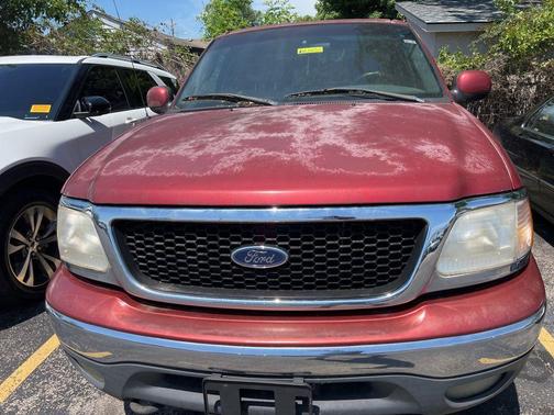 Red 2001 Ford F-150 SuperCrew