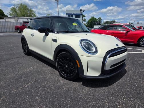 2023 MINI Hardtop Cooper