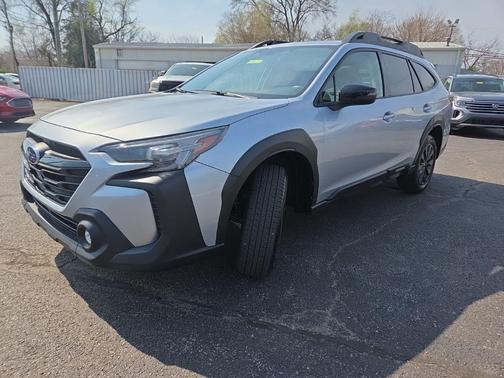 Ice Silver Metallic 2023 Subaru Outback Onyx Edition XT