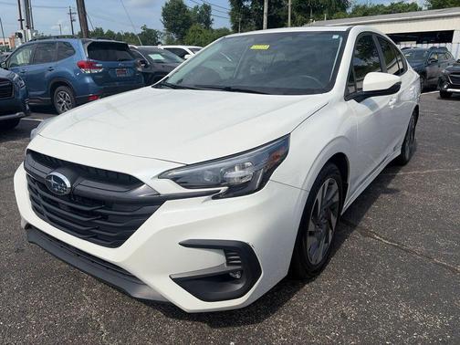 Crystal White Pearl 2025 Subaru Legacy