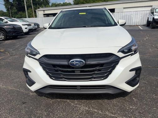 Crystal White Pearl 2025 Subaru Legacy