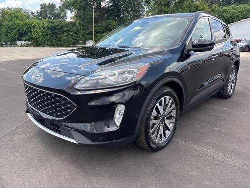 2020 Ford Escape Titanium