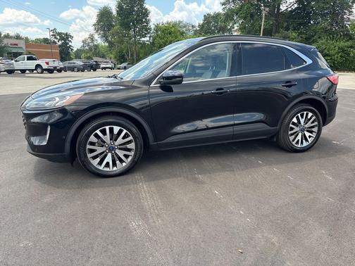 2020 Ford Escape Titanium