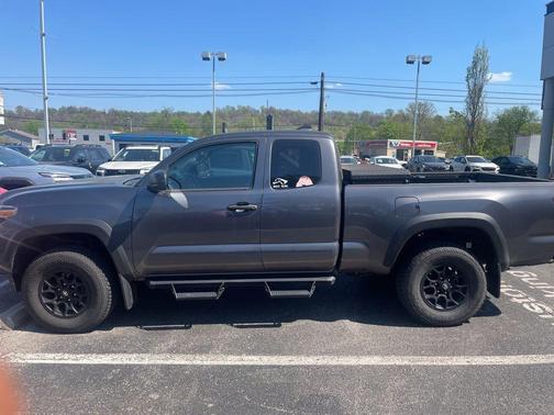 2019 Toyota Tacoma SR