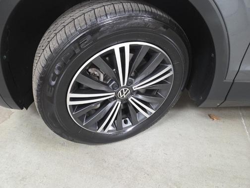 2024 Volkswagen Tiguan 2.0T Wolfsburg Edition