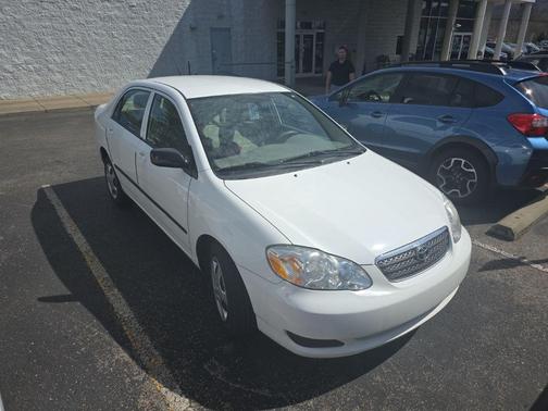 Super White 2007 Toyota Corolla